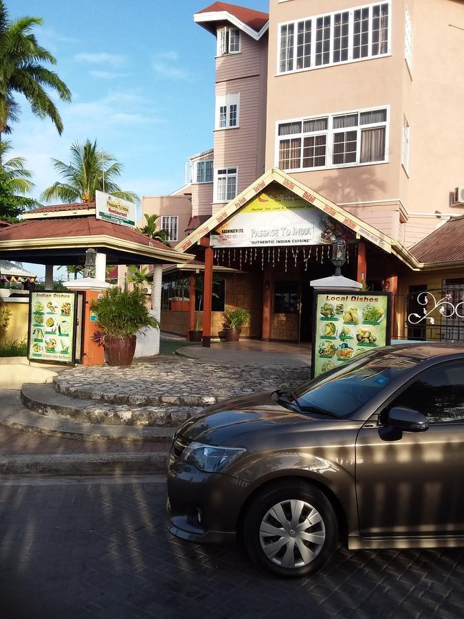 אוצ'ו ריוס Mcfarlane'S Place מראה חיצוני תמונה