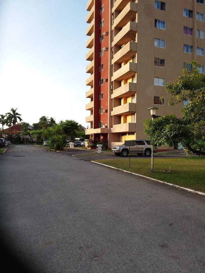 אוצ'ו ריוס Mcfarlane'S Place מראה חיצוני תמונה